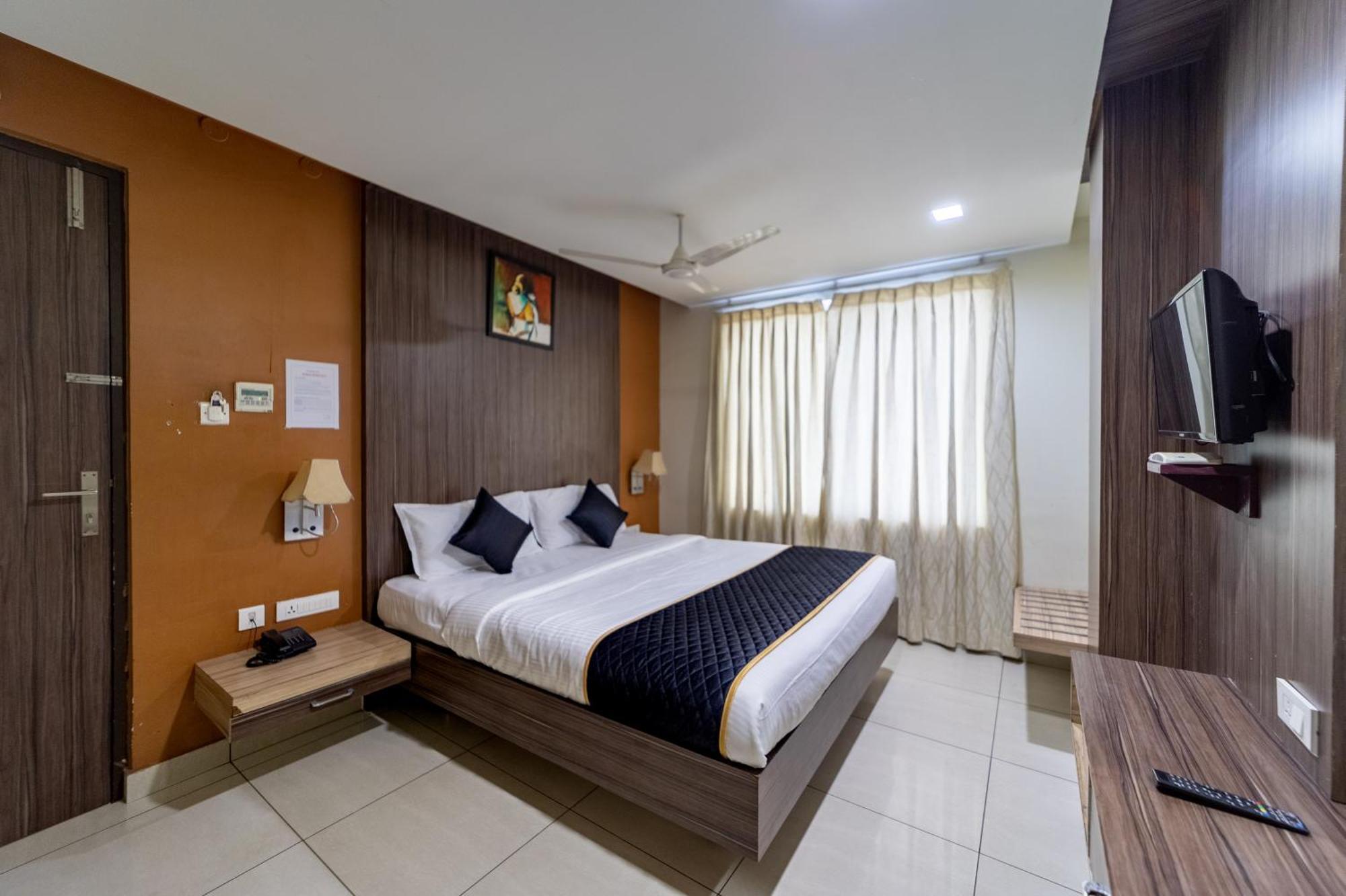 Ranas Residency Hotel Tiruchirappalli Bagian luar foto